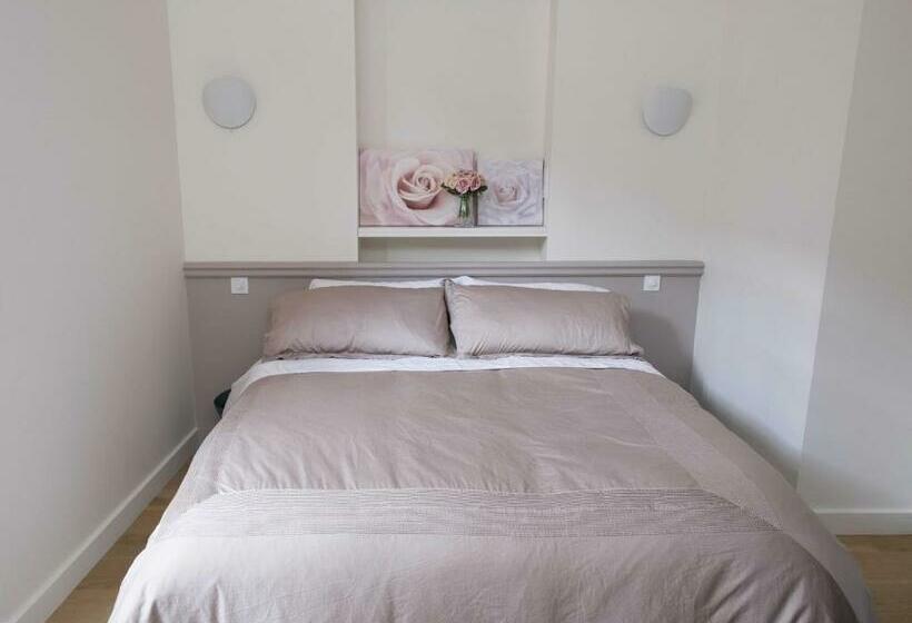 مبيت وإفطار Sasha S Place   Appartement De Luxe   Hypercentre