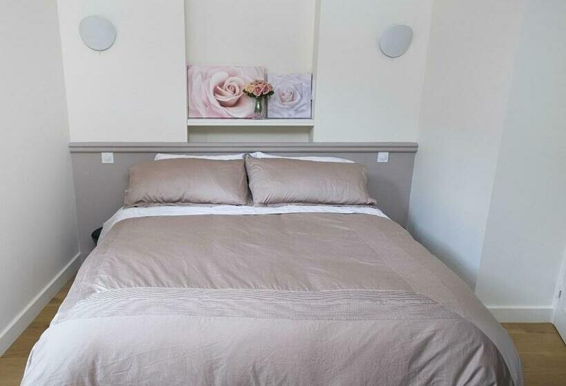 مبيت وإفطار Sasha S Place   Appartement De Luxe   Hypercentre