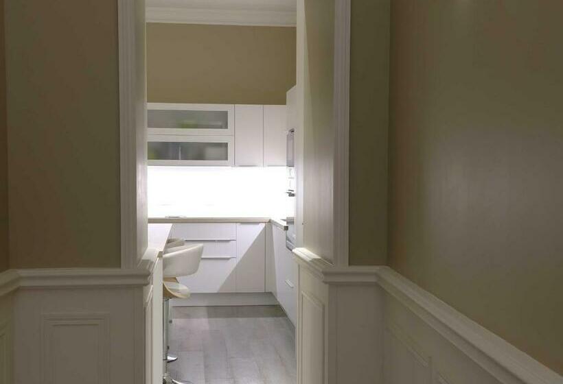 مبيت وإفطار Sasha S Place   Appartement De Luxe   Hypercentre