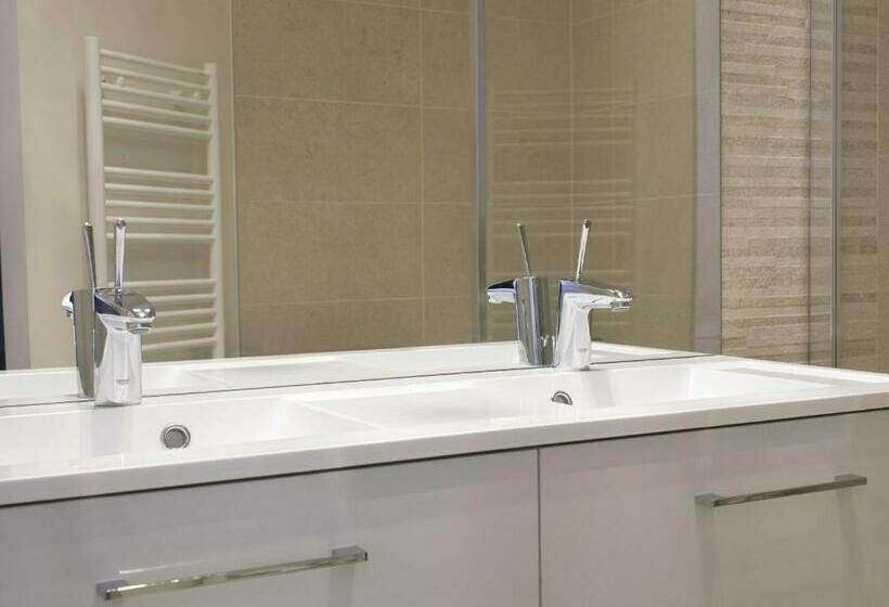 مبيت وإفطار Sasha S Place   Appartement De Luxe   Hypercentre