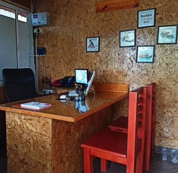 ベッドアンドブレックファースト The Lake Paradise Boutique Resort