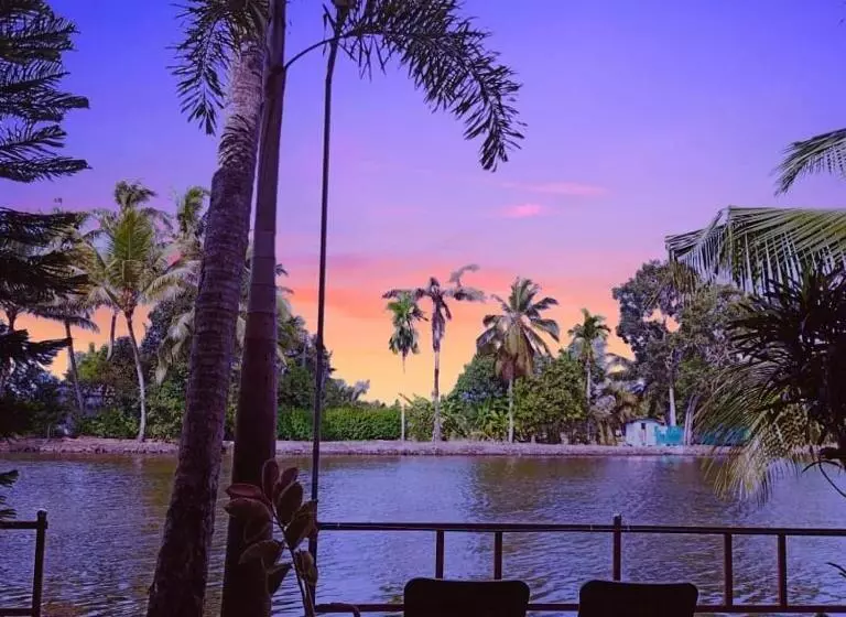 ベッドアンドブレックファースト The Lake Paradise Boutique Resort