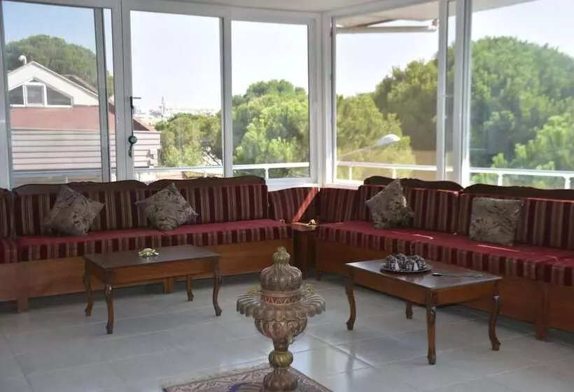Evin Otel