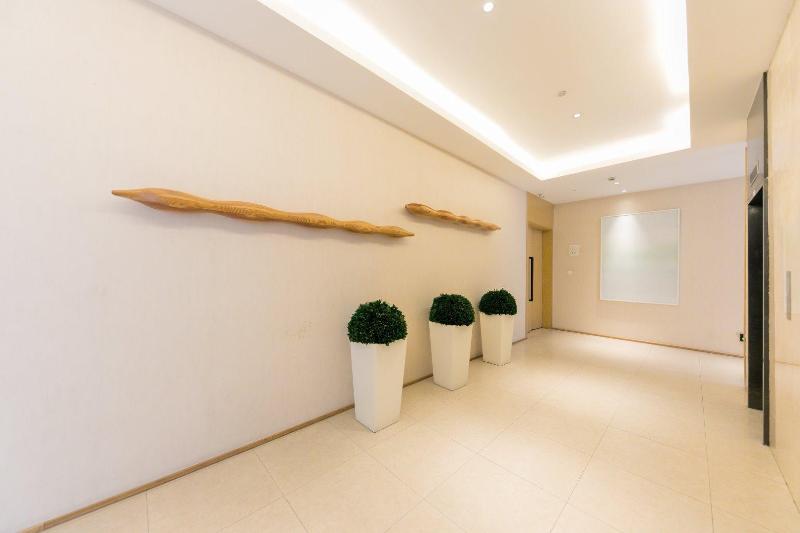 Ji Hotel Shanghai Xujiahui Yishan Road