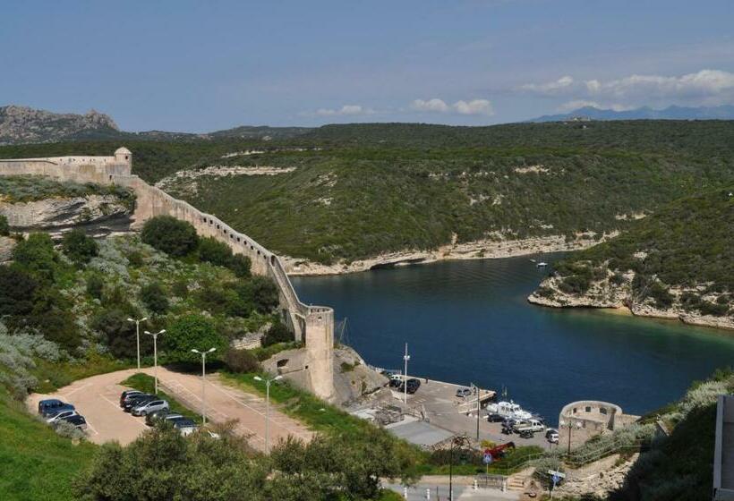 호텔 Le Royal Hôtel Restaurant