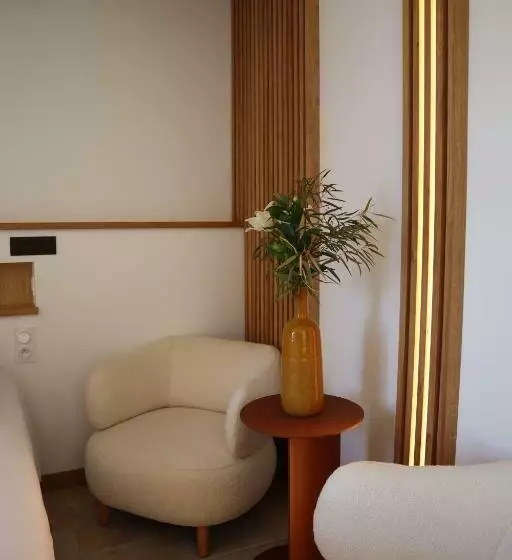 Hotelli Le Royal Hôtel Restaurant