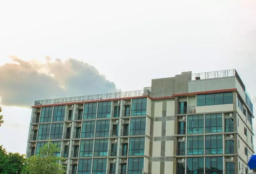 The Sixteenth Naiyang Beach Hotel Sha Plus