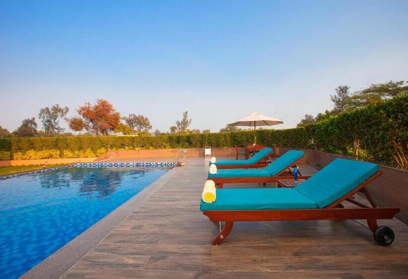 Lemon Tree Hotel, Sector 68, Sohna Road, Gurugram