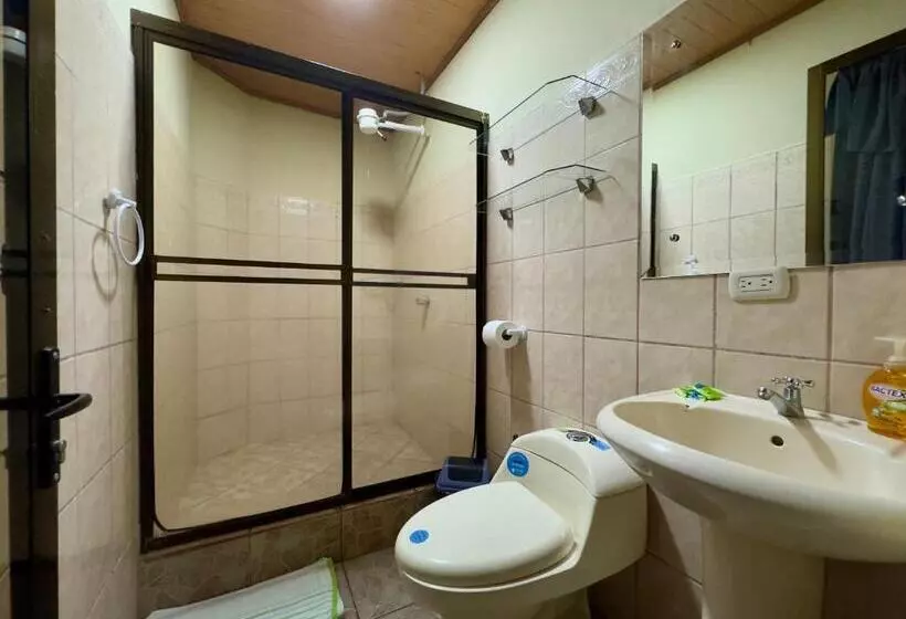 پانسیون Casa Quepos