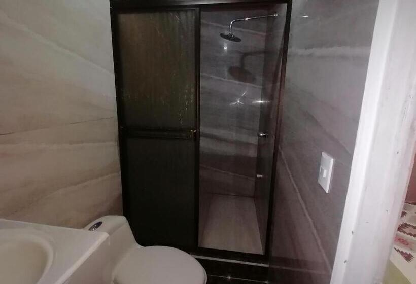 פנסיון Casa Quepos