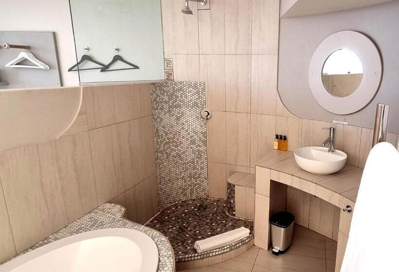 פנסיון Crystal Lagoon Lodge