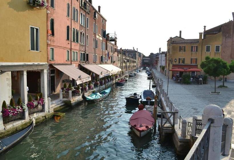 پانسیون Rio Venice