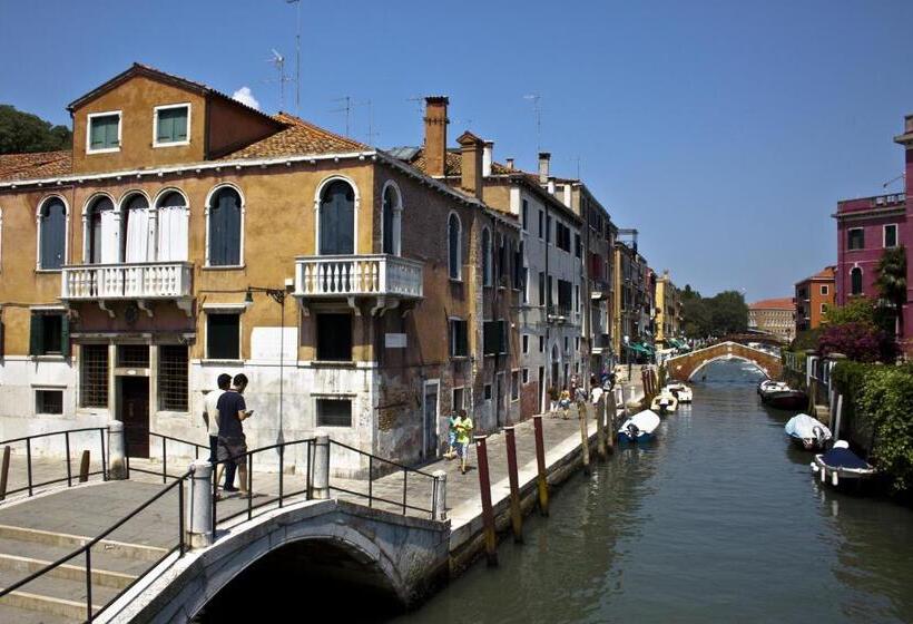 پانسیون Rio Venice