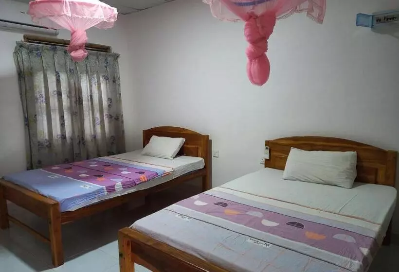 پانسیون Sea Shadow