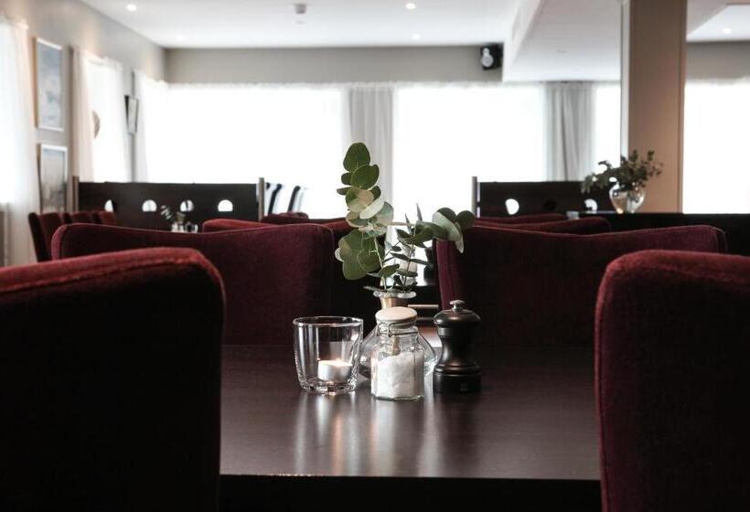 Brattvåg Fjordhotell