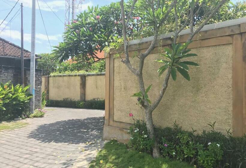 펜션 Astana Made Villas