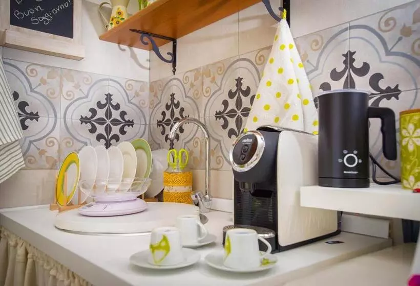 ベッドアンドブレックファースト Holiday Room Sa Tebia