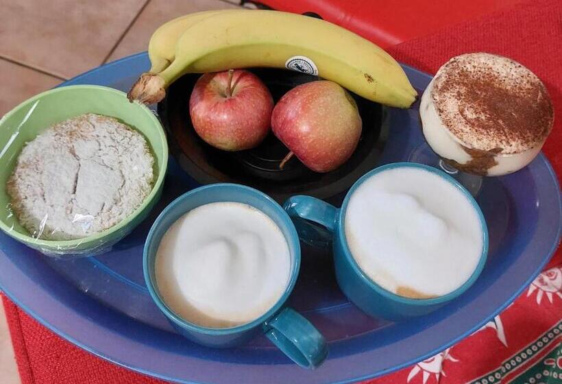 ベッドアンドブレックファースト Holiday Room Sa Tebia