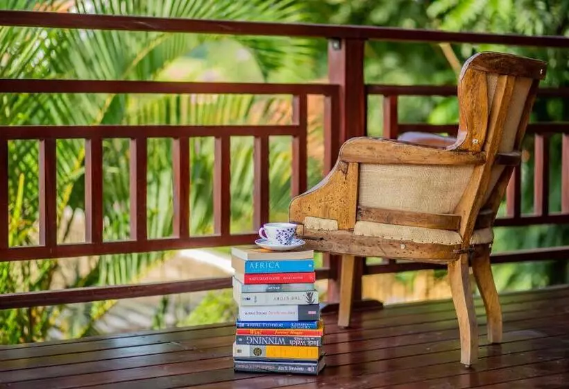 Hotel Humura Resorts