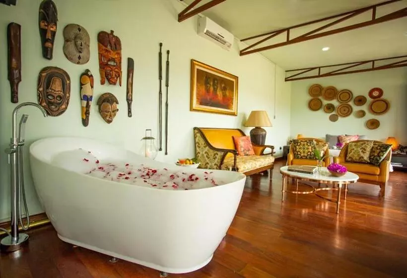 Hotel Humura Resorts