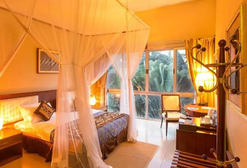 Hotel Humura Resorts