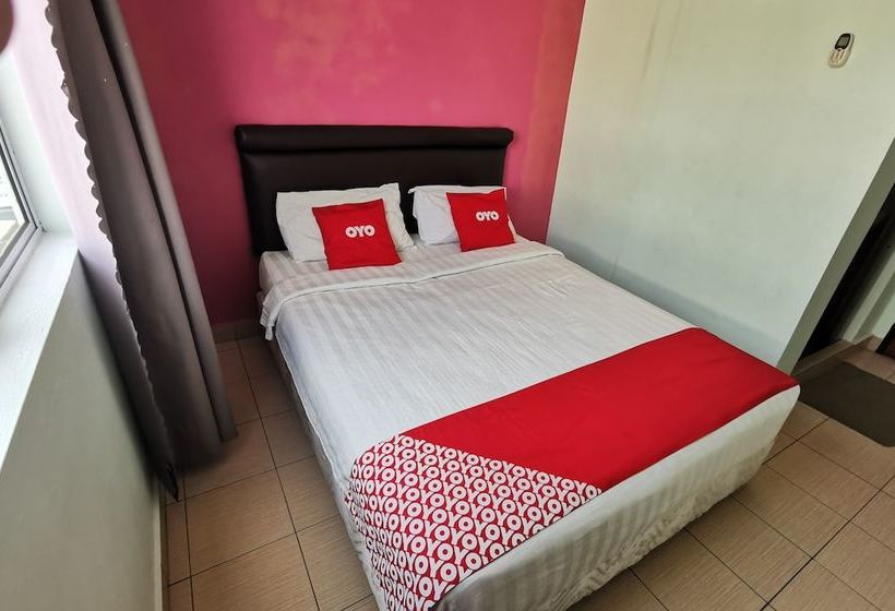 בית מלון כפרי Oyo 90239 Living Inn