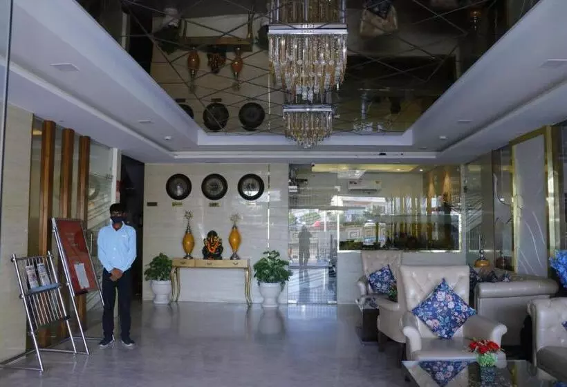 هتل S C Residency