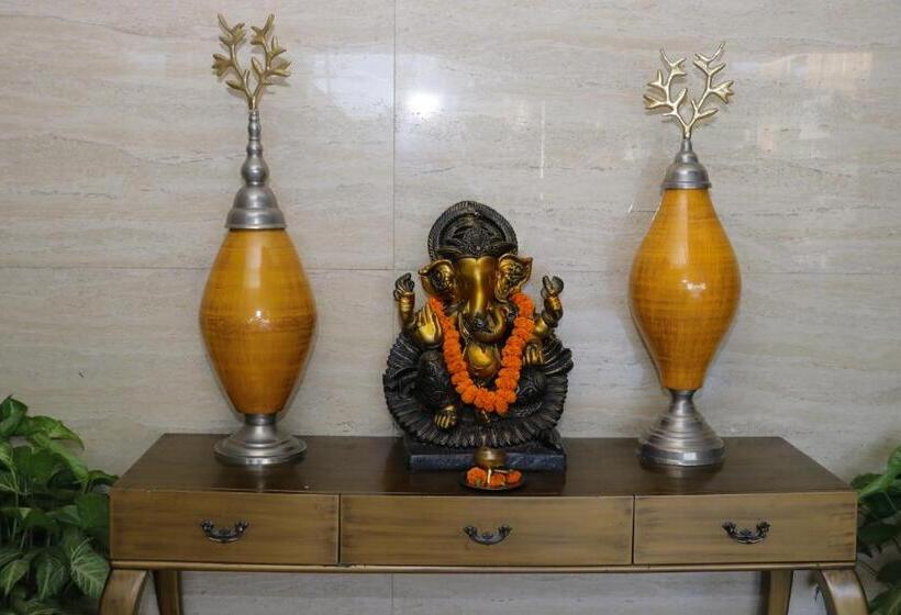 בית מלון כפרי S C Residency