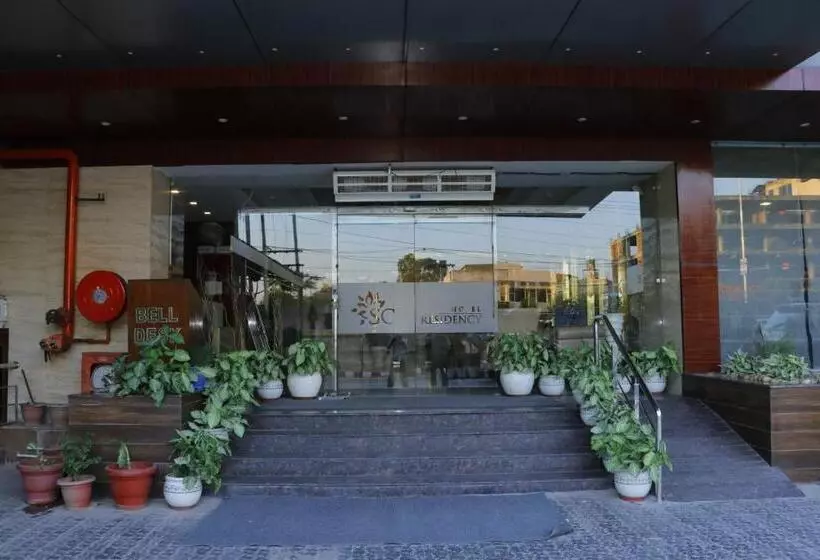 هتل S C Residency