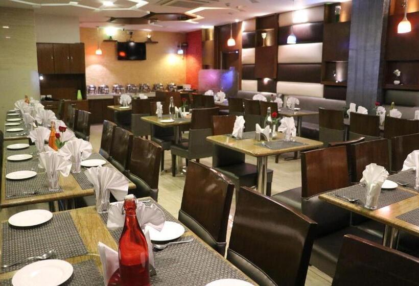 בית מלון כפרי S C Residency