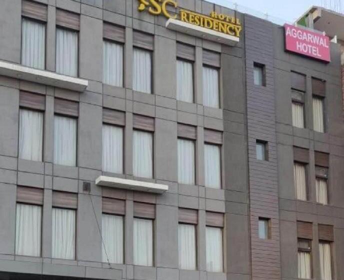 בית מלון כפרי S C Residency