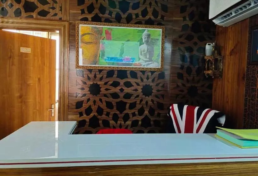 Utsav Hotel Jollygrant