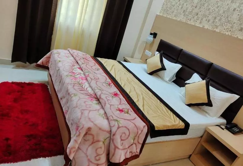 Utsav Hotel Jollygrant