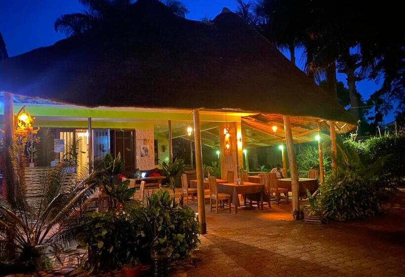 پانسیون Afro Smiles