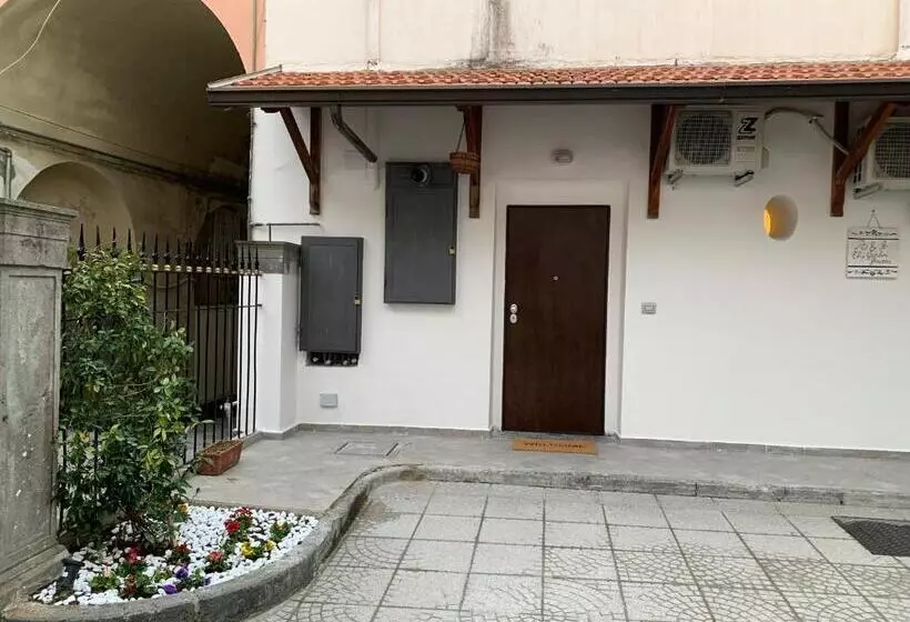 Majatalo The Flower Garden