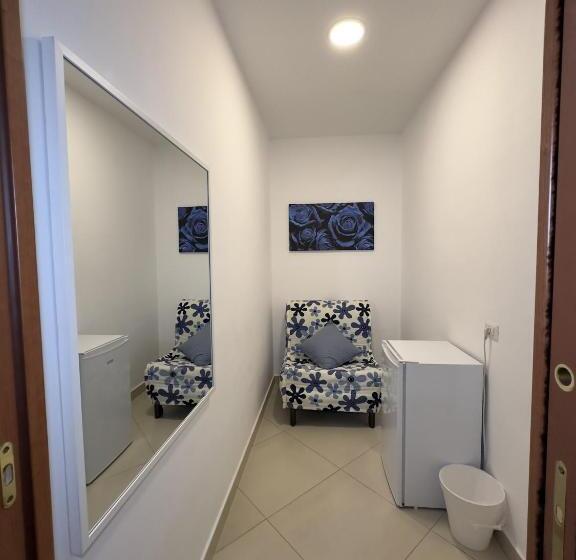 פנסיון The Flower Garden