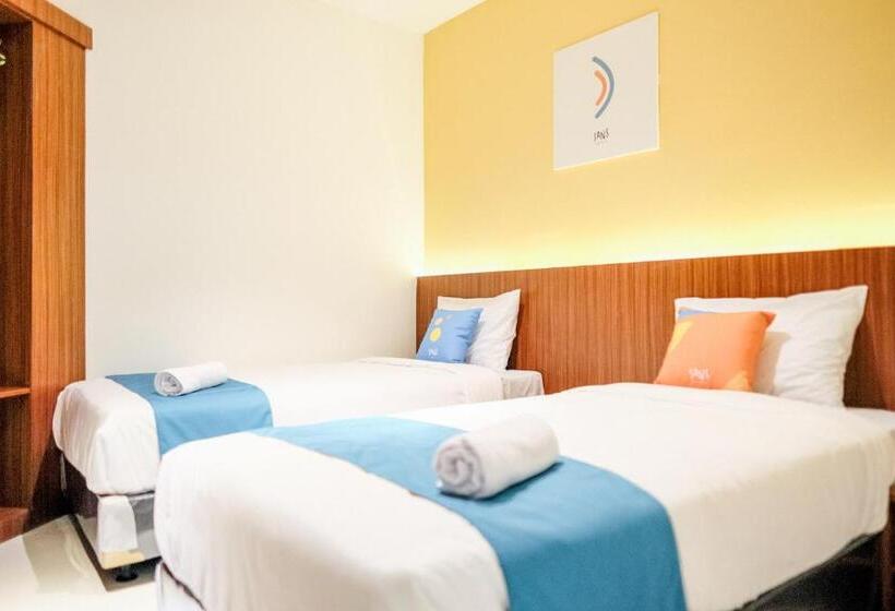 Sans Hotel Roxy Jakarta
