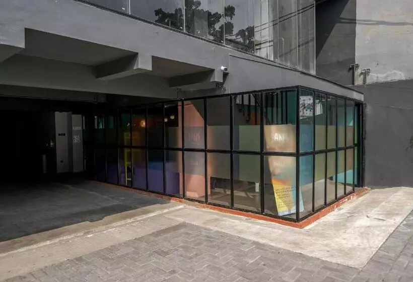 Sans Hotel Roxy Jakarta