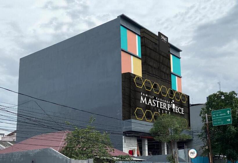 Sans Hotel Roxy Jakarta