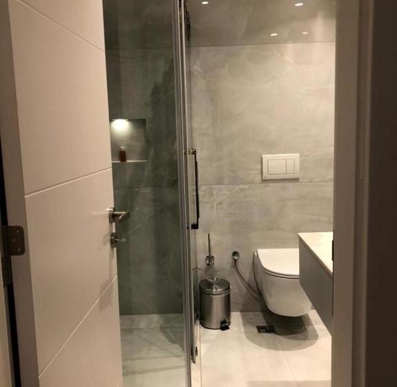 هاستل New Prishtina Luxury Rooms