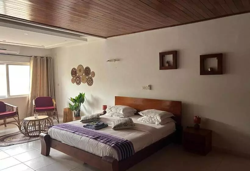 تختخواب و صبحانه L'oasis Guesthouse