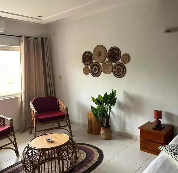 تختخواب و صبحانه L'oasis Guesthouse
