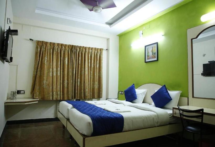 בית מלון כפרי Akg Lodge