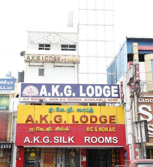 בית מלון כפרי Akg Lodge