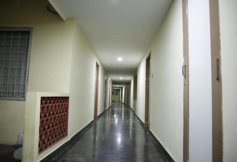 בית מלון כפרי Akg Lodge