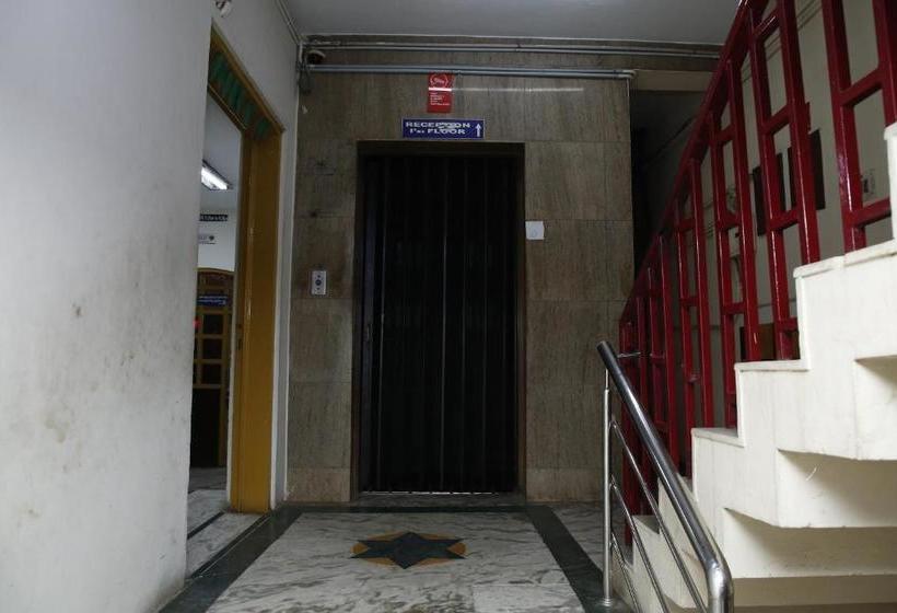 בית מלון כפרי Akg Lodge