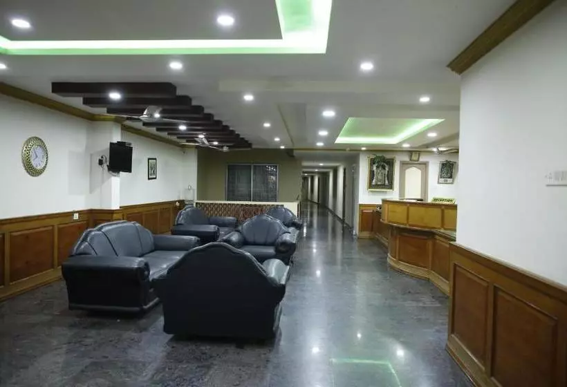 Hotelli Akg Lodge