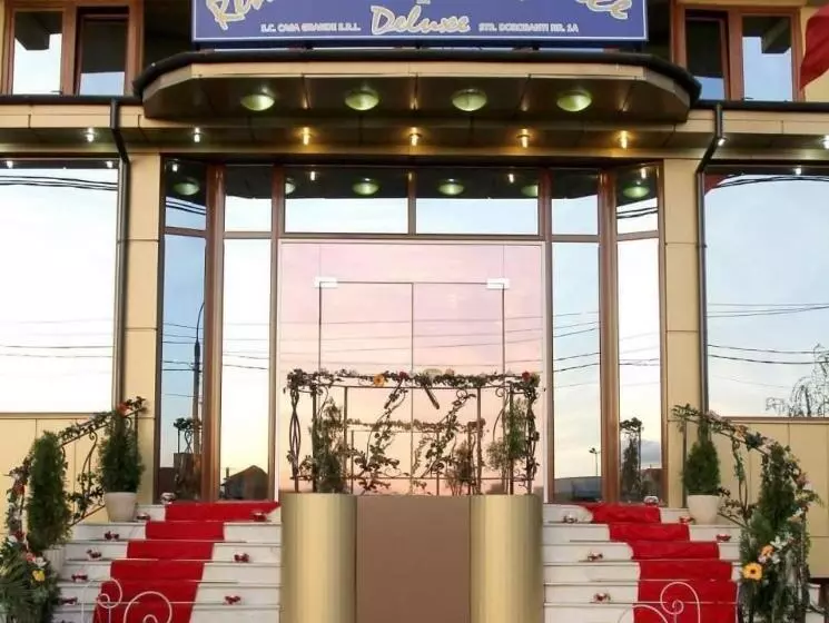 Hotelli Caprice Deluxe Accomodation