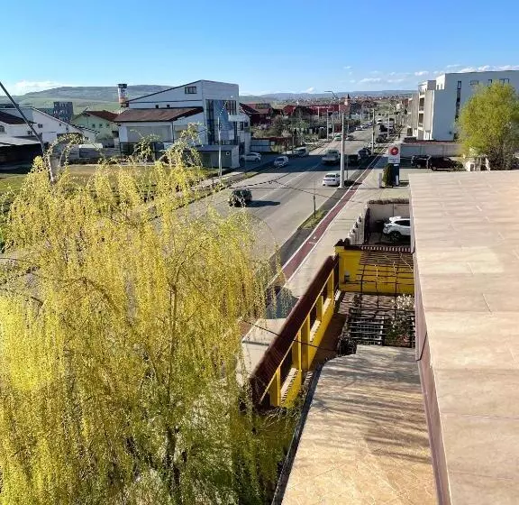 Hotelli Caprice Deluxe Accomodation