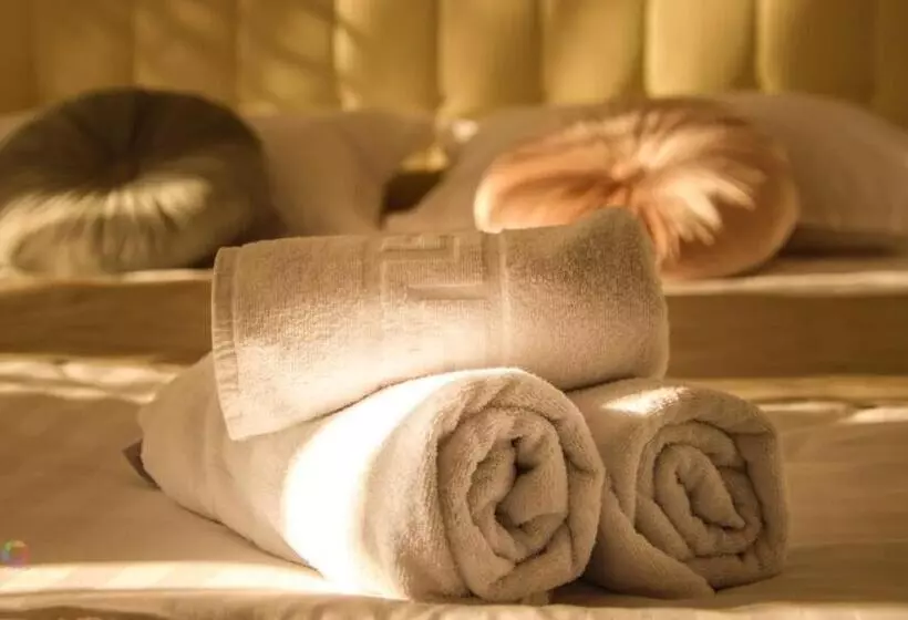 Hotelli Caprice Deluxe Accomodation